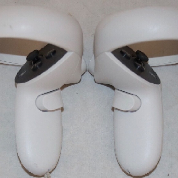 Meta Oculus Quest 2 With Controllers - Picture 12 of 14